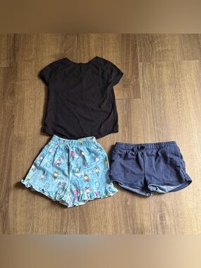 Toddler Girls 2T Lot of Shorts and Shirt Kidcore Basic Playwear Summer Disney